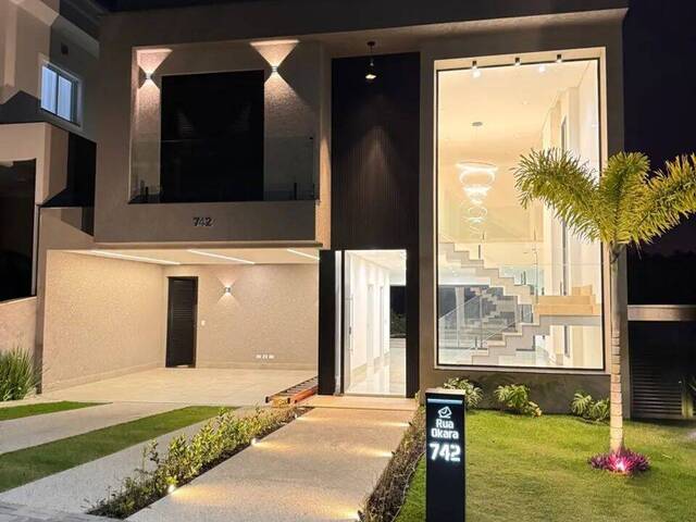 #13 - Casa para Venda em Santana de Parnaíba - SP