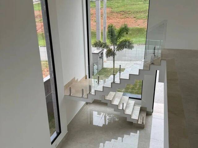 Casa para Venda em Santana de Parnaíba - 5