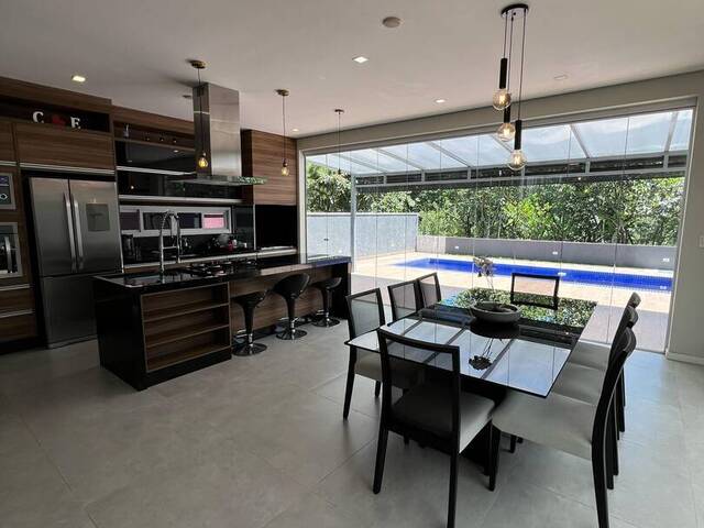 #21 - Casa para Venda em Santana de Parnaíba - SP