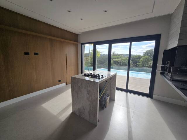 #22 - Casa para Venda em Santana de Parnaíba - SP