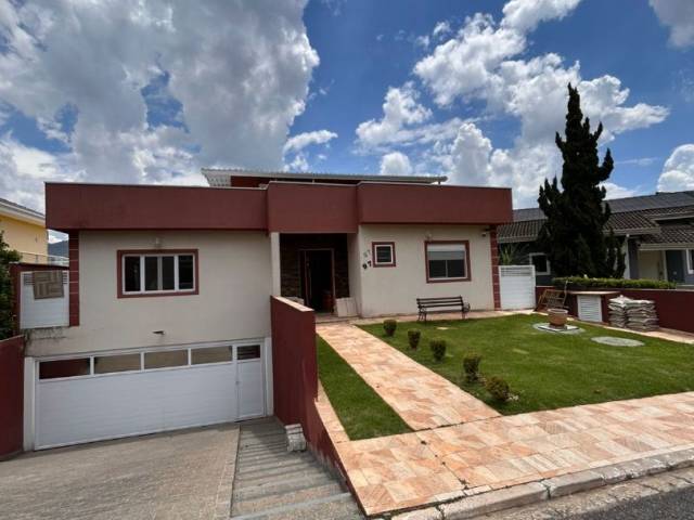 #28 - Casa para Venda em Santana de Parnaíba - SP