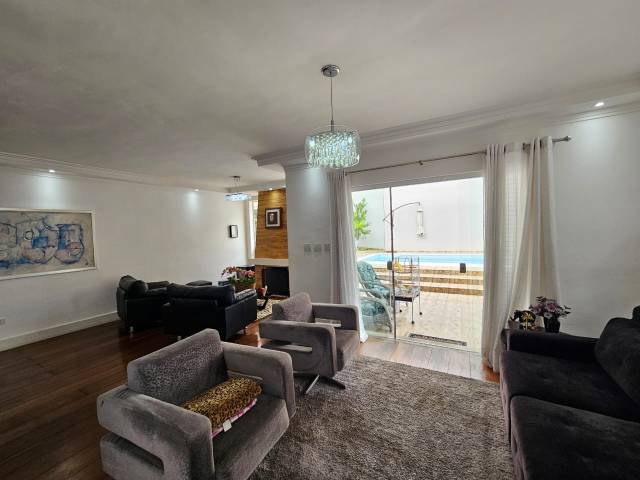 Casa para Venda em Santana de Parnaíba - 4