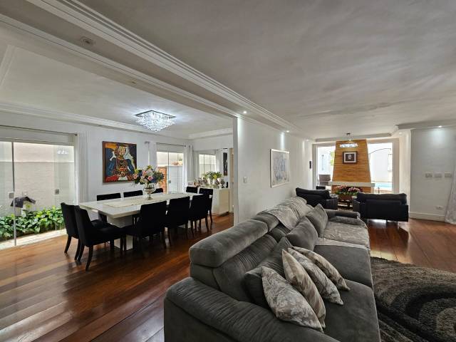 Casa para Venda em Santana de Parnaíba - 5